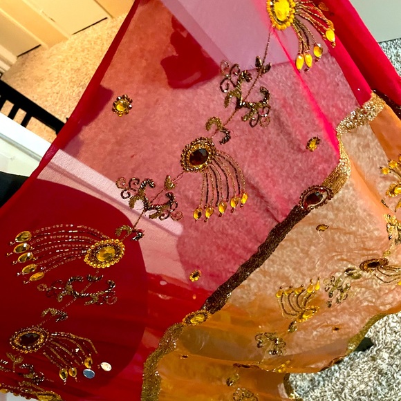 Hooded Rave Cape - Picture 4 of 5